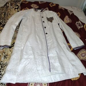 Pakistan And India  Kamees Size L White Kurta with Purple Trim